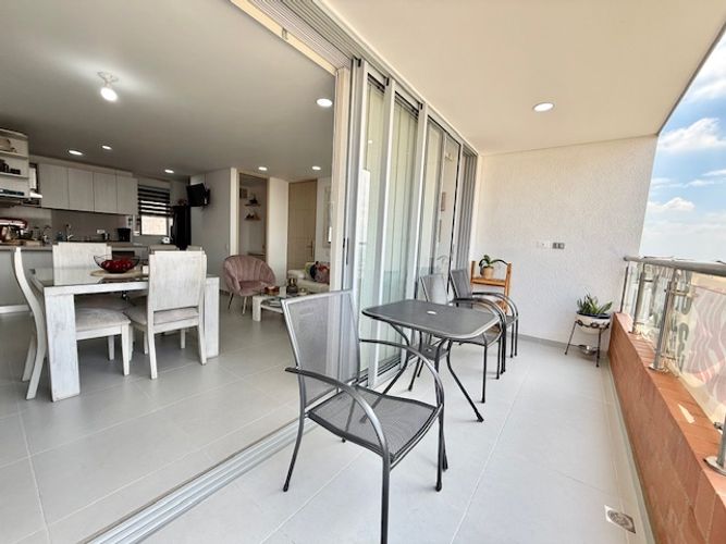 Apartamento de 2 alcobas en venta en Altos De Santa Isabel, Cali, 102 m² · foto 17 de 19