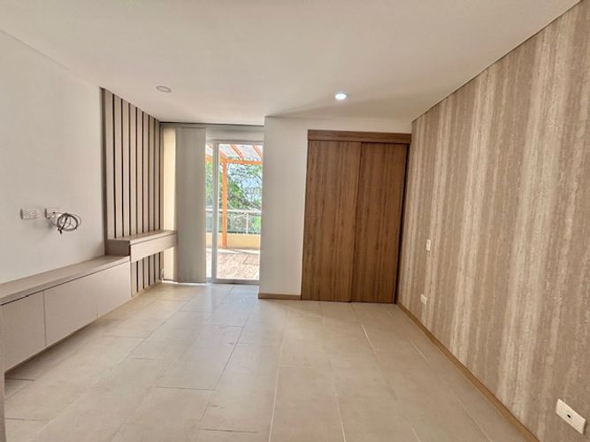 Apartamento de 3 alcobas en venta en Santa Monica, Cali, 247 m² · foto 14 de 24