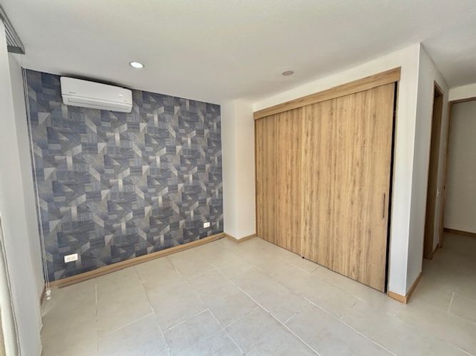 Apartamento de 3 alcobas en venta en Santa Monica, Cali, 247 m² · foto 16 de 24
