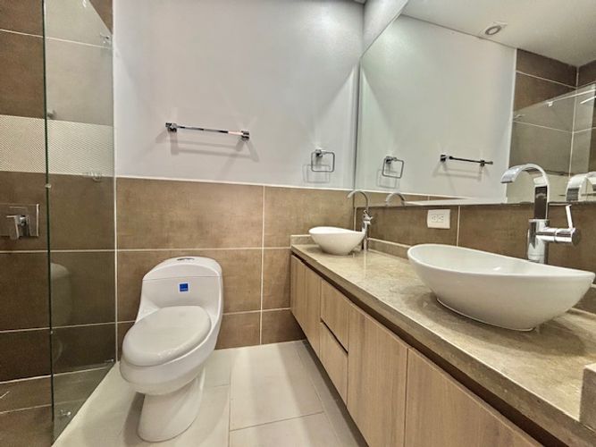 Apartamento de 3 alcobas en venta en Santa Monica, Cali, 247 m² · foto 20 de 24