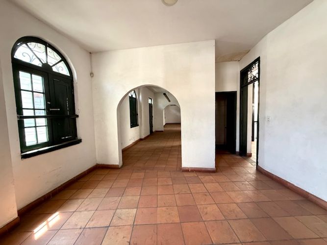 Casa en venta en Urbanizacion La Merced, Cali · foto 8 de 24