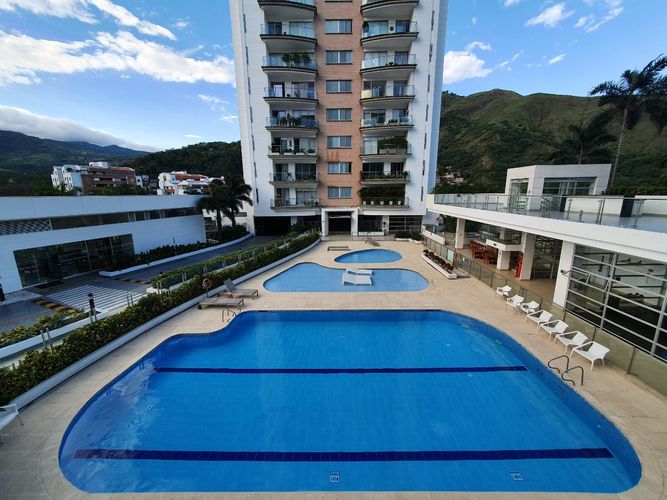 Apartamento de 4 alcobas en venta en Aguacatal, Cali, 200 m² · foto 11 de 24