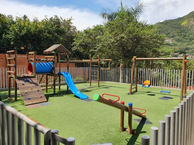 Apartamento de 4 alcobas en venta en Aguacatal, Cali, 200 m² · foto 13 de 24