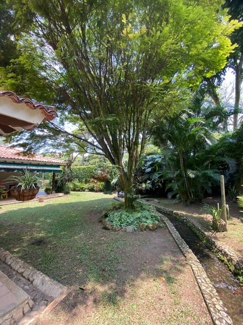 Casa de 4 alcobas en venta en Pance, Cali, 330 m² · foto 2 de 17