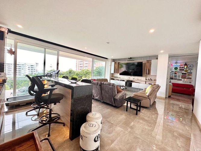 Casa de 4 alcobas en venta en Bellavista, Cali, 511 m² · foto 8 de 24