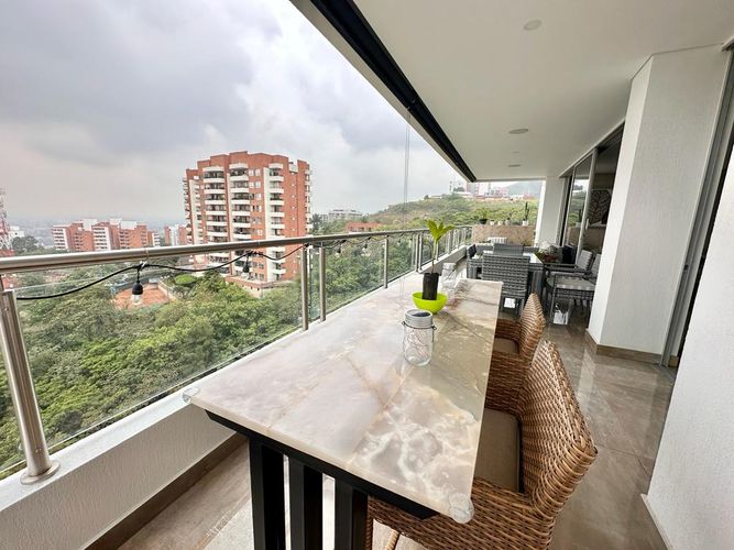 Casa de 4 alcobas en venta en Bellavista, Cali, 511 m² · foto 21 de 24