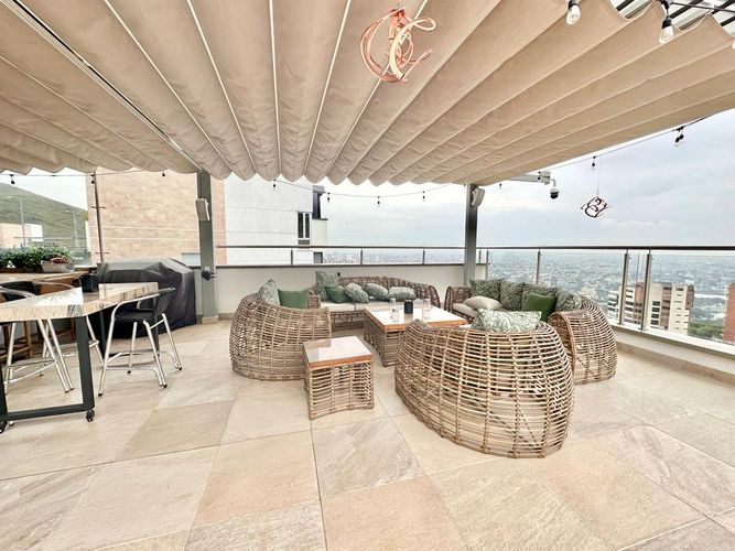 Casa de 4 alcobas en venta en Bellavista, Cali, 511 m² · foto 24 de 24