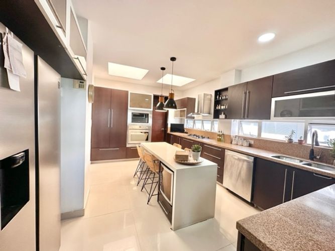 Casa de 4 alcobas en venta en Cristales, Cali, 475 m² · foto 11 de 23