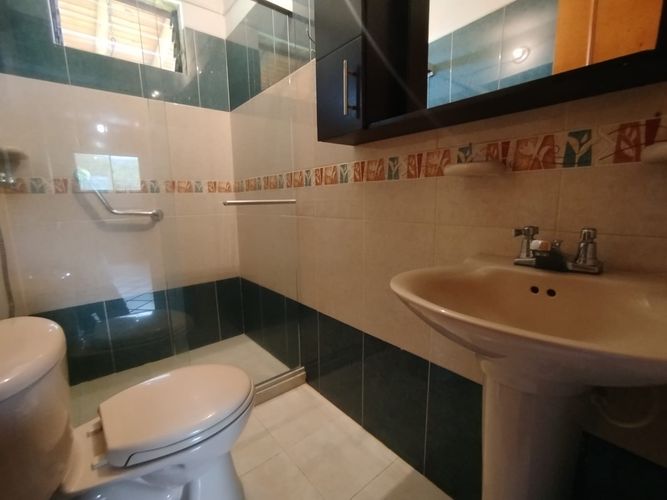 Casa de 4 alcobas en arriendo en Actividad Multiple, Copacabana, 200 m² · foto 8 de 20