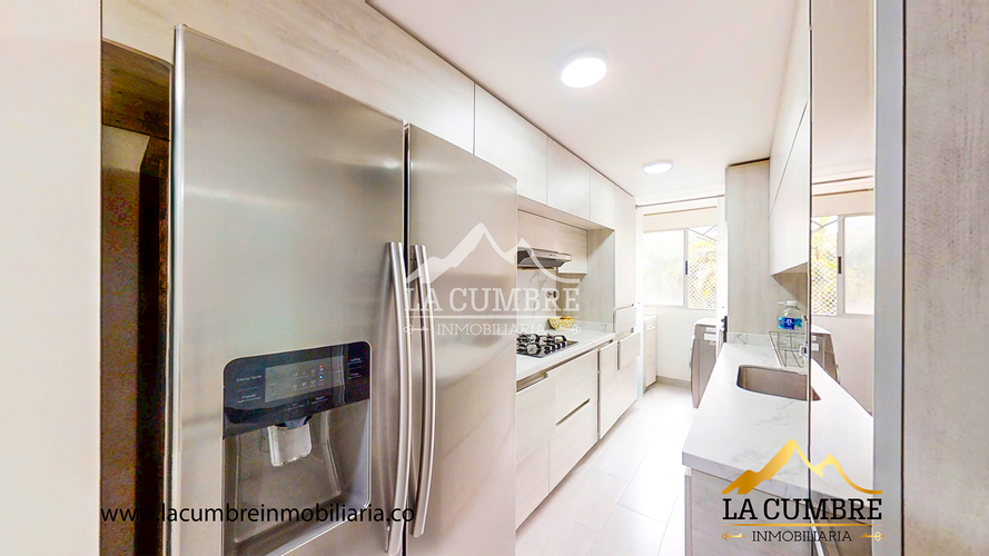 Apartamento de 3 alcobas en venta en Castropol, Medellín, 98 m² · foto 7 de 13