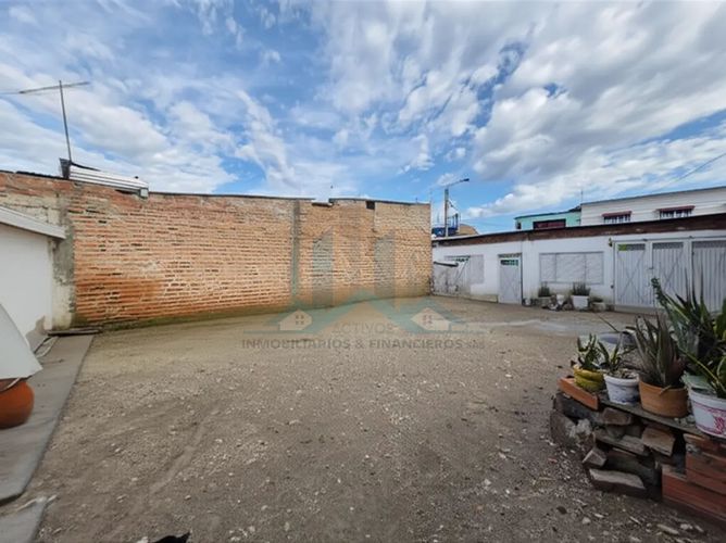 Casa de 2 alcobas en venta en Girardot, Girardot, 210 m² · foto 3 de 11