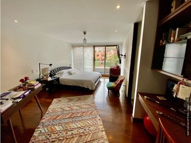 Apartamento en venta en Los Rosales, Bogotá · foto 11 de 23