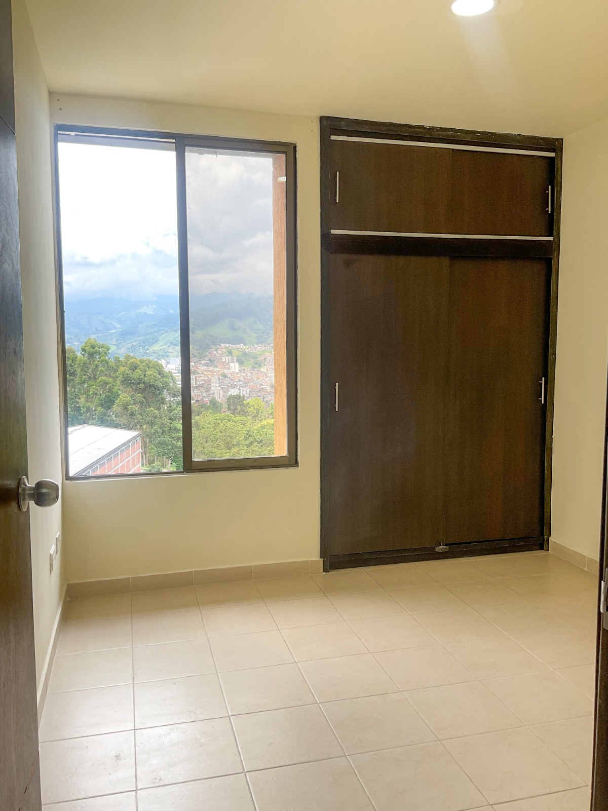 Apartamento en venta en Los Nogales, Manizales · foto 6 de 10