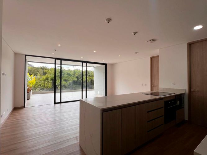 Apartamento de 2 alcobas en venta en El Porvenir, Rionegro, 101 m² · foto 2 de 14