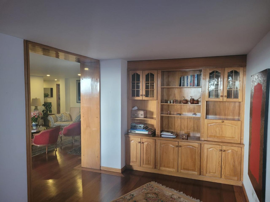 Apartamento en venta en Los Rosales, Bogotá · foto 5 de 20