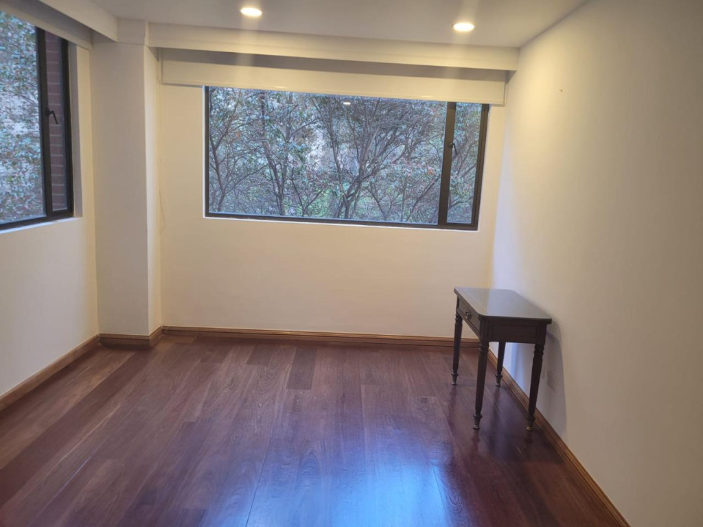 Apartamento en venta en Los Rosales, Bogotá · foto 8 de 20