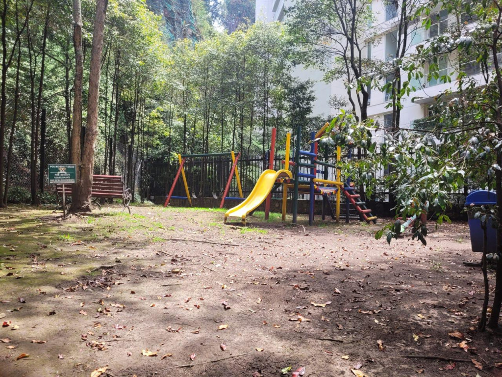 Apartamento en venta en Los Rosales, Bogotá · foto 18 de 20