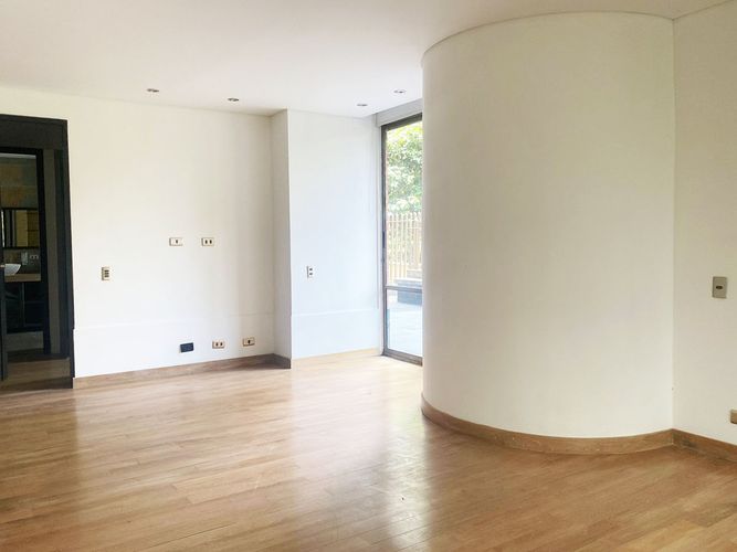 Apartamento de 4 alcobas en venta en Vegas De La Doctora, Sabaneta, 374 m² · foto 10 de 20
