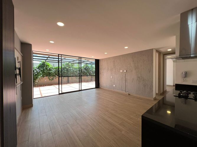Apartamento de 2 alcobas en arriendo en Chipre, Rionegro, 77 m² · foto 2 de 13
