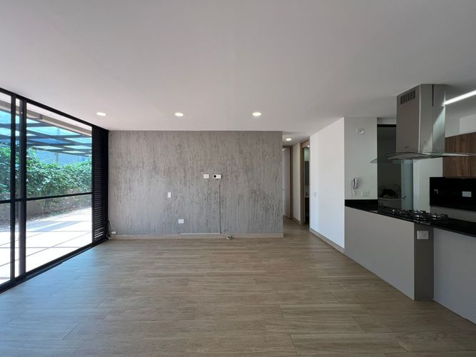 Apartamento de 2 alcobas en arriendo en Chipre, Rionegro, 77 m² · foto 3 de 13