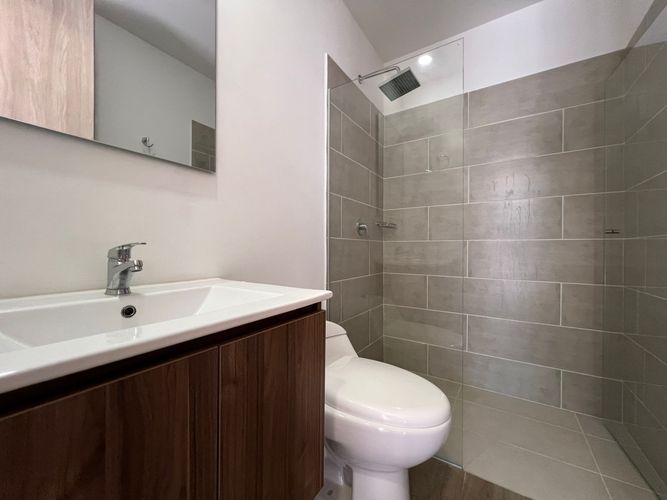 Apartamento de 2 alcobas en arriendo en Chipre, Rionegro, 77 m² · foto 11 de 13