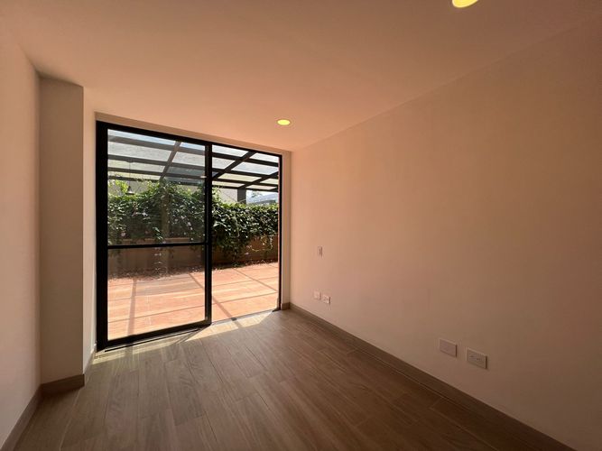 Apartamento de 2 alcobas en arriendo en Chipre, Rionegro, 77 m² · foto 4 de 13