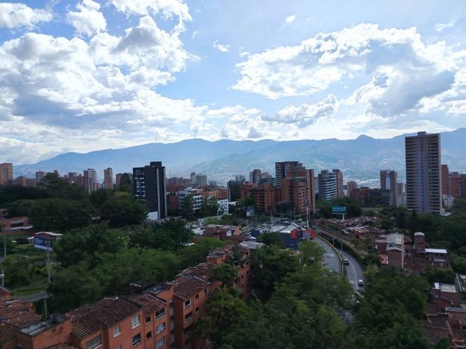 Apartamento de 3 alcobas en arriendo en La Florida, Medellín, 75 m² · foto 16 de 17