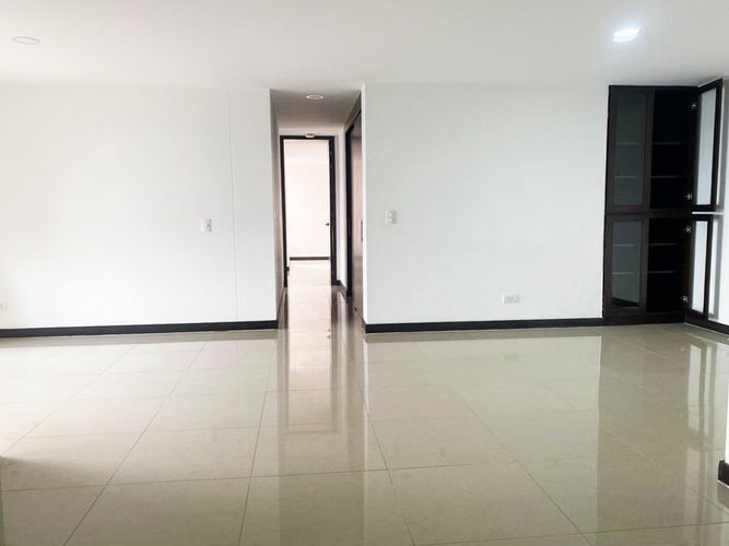 Apartamento de 2 alcobas en venta en Escobero, Envigado, 120 m² · foto 3 de 20