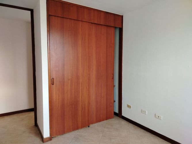 Apartamento de 3 alcobas en arriendo en La Florida, Medellín, 80 m² · foto 11 de 22