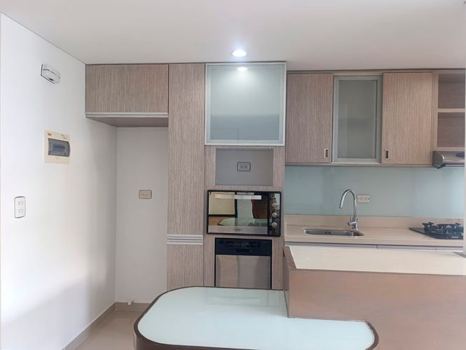 Apartamento de 1 alcoba en arriendo en El Poblado, Medellín, 61 m² · foto 4 de 11