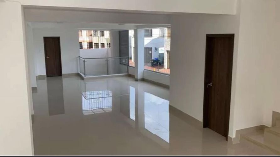 Local en arriendo en Maraya, Pereira, 250 m² · foto 2 de 4
