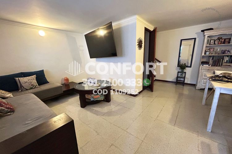 Casa de 3 alcobas en arriendo en Las Brujas, Envigado, 163 m² · foto 3 de 24