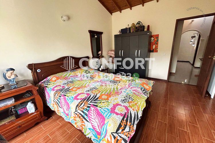 Casa de 3 alcobas en arriendo en Las Brujas, Envigado, 163 m² · foto 10 de 24