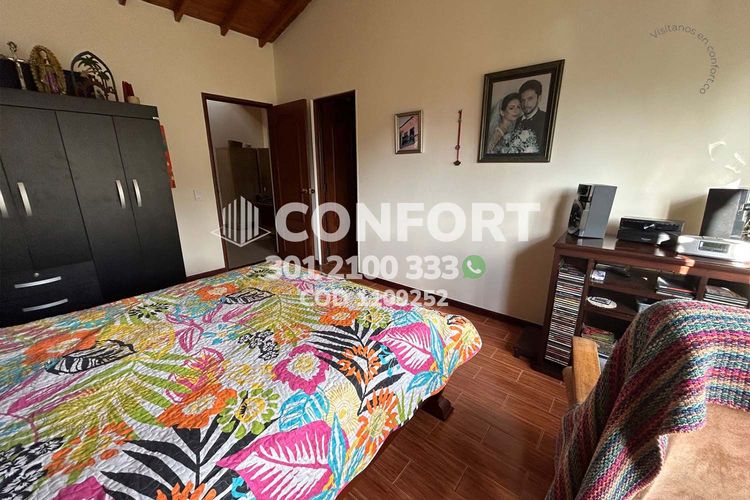 Casa de 3 alcobas en arriendo en Las Brujas, Envigado, 163 m² · foto 18 de 24