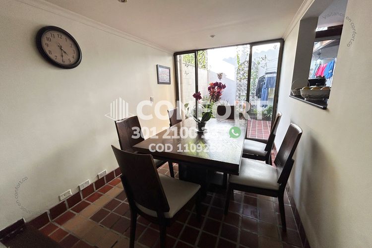 Casa de 3 alcobas en arriendo en Las Brujas, Envigado, 163 m² · foto 23 de 24