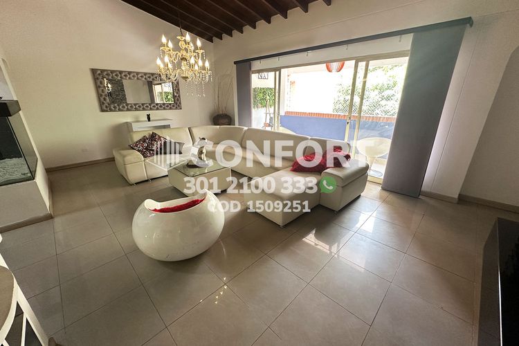 Apartamento de 4 alcobas en arriendo en Transversal Inferior, Medellín, 250 m² · foto 3 de 24