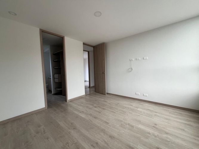 Apartamento de 3 alcobas en venta en Pantanillo, Envigado, 85 m² · foto 6 de 13