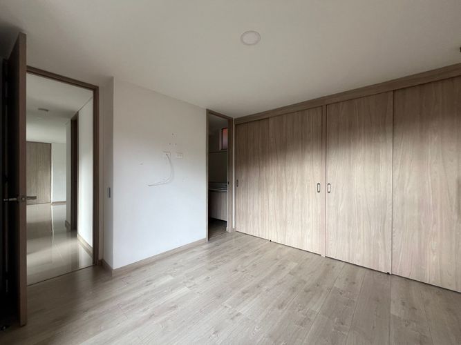 Apartamento de 3 alcobas en venta en Pantanillo, Envigado, 85 m² · foto 5 de 13