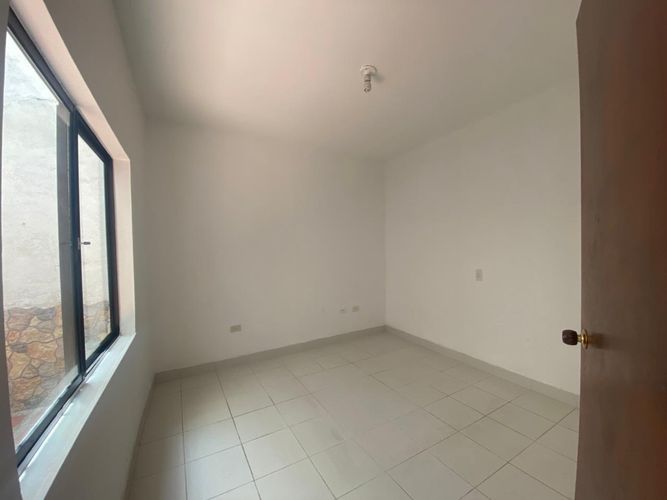 Oficina en arriendo en El Poblado, Medellín, 850 m² · foto 9 de 18