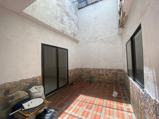 Oficina en arriendo en El Poblado, Medellín, 850 m² · foto 17 de 18