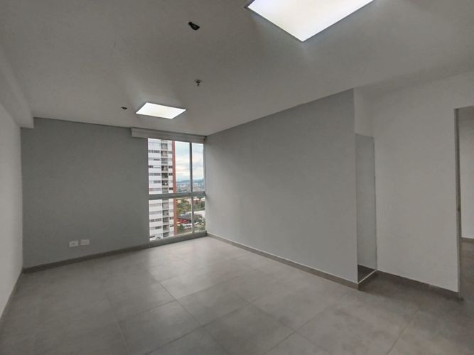 Oficina en arriendo en Alamos, Pereira, 48 m² · foto 3 de 13