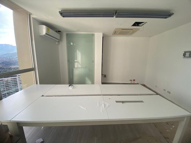 Oficina en arriendo en El Poblado, Medellín, 185 m² · foto 11 de 19