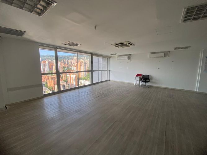 Oficina en arriendo en El Poblado, Medellín, 185 m² · foto 12 de 19