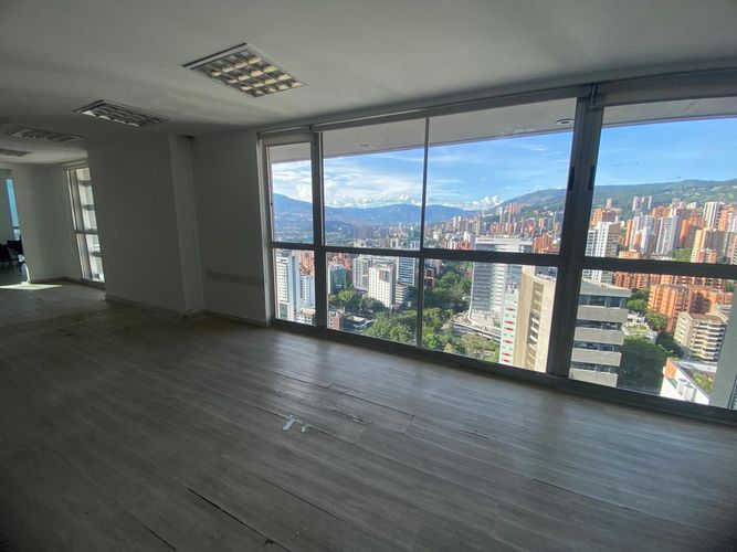 Oficina en arriendo en El Poblado, Medellín, 185 m² · foto 7 de 19