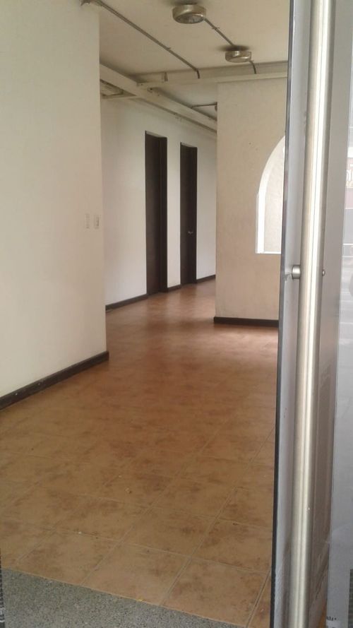 Local en venta en Versalles, Cali, 905 m² · foto 4 de 24