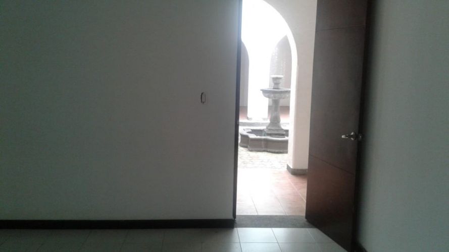 Local en venta en Versalles, Cali, 905 m² · foto 16 de 24