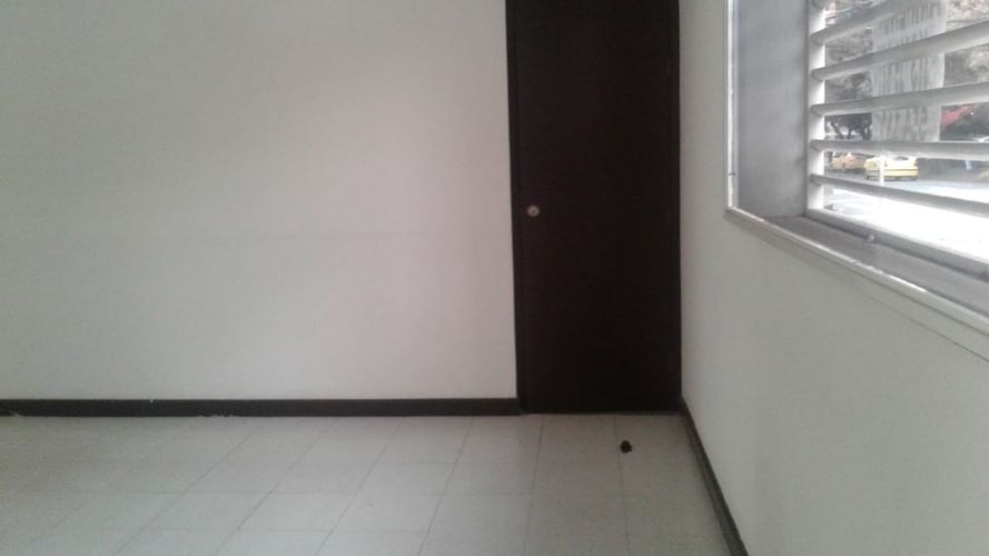 Local en venta en Versalles, Cali, 905 m² · foto 17 de 24
