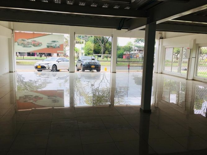 Bodega en venta en La Flora, Cali, 577 m² · foto 3 de 8