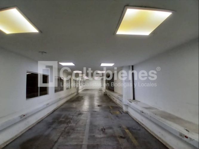 Bodega en arriendo en Zona Industrial No. 1, Itagüí · foto 13 de 24
