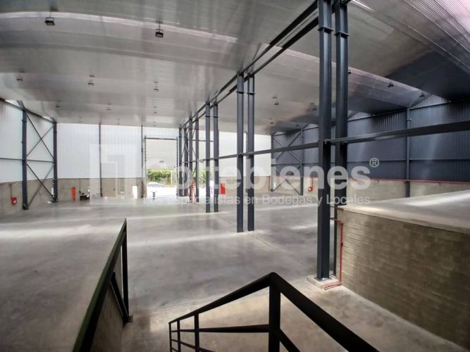 Bodega en arriendo en Machado, Copacabana, 2160 m² · foto 8 de 18